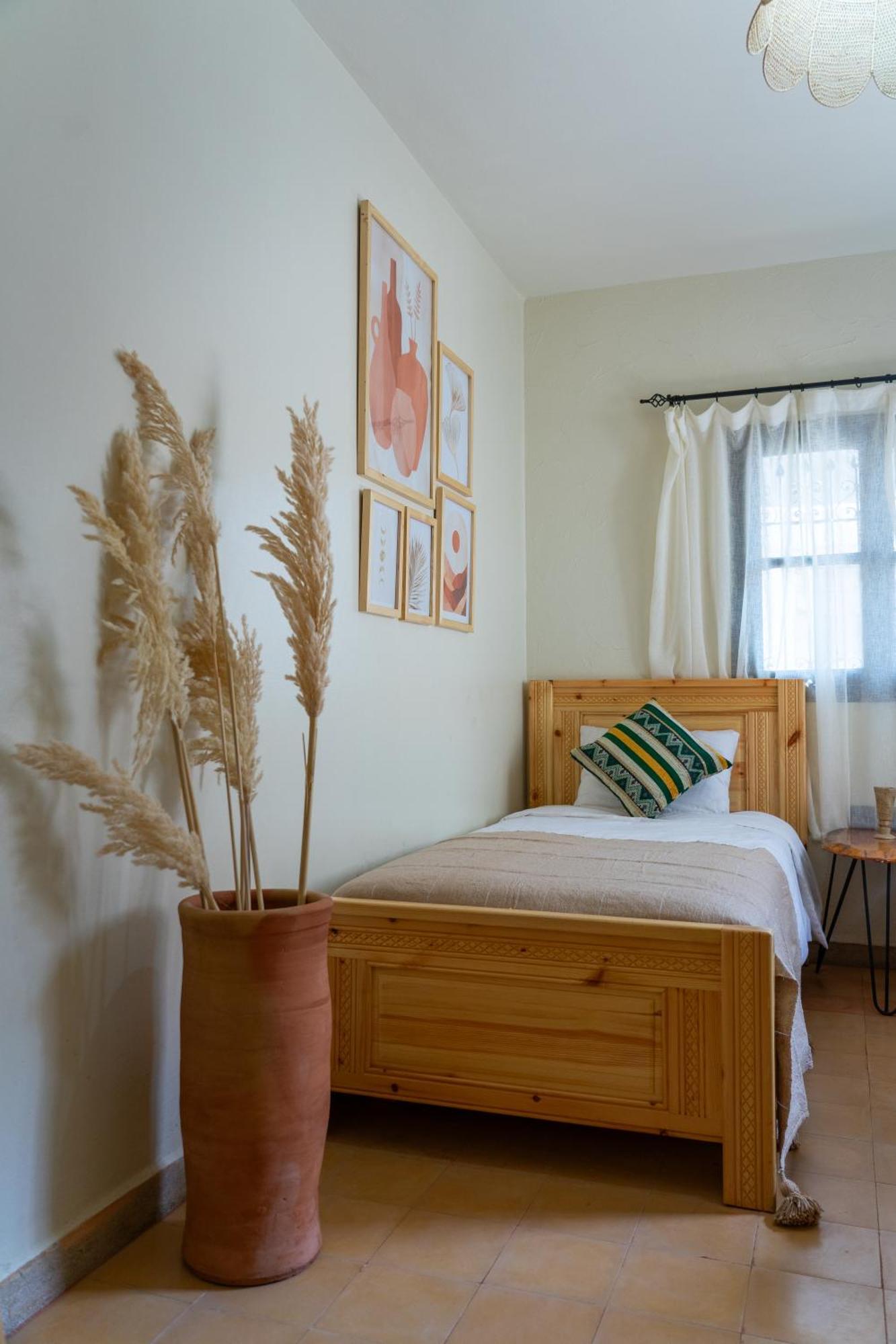 Anza Surfhouse Bed and breakfast