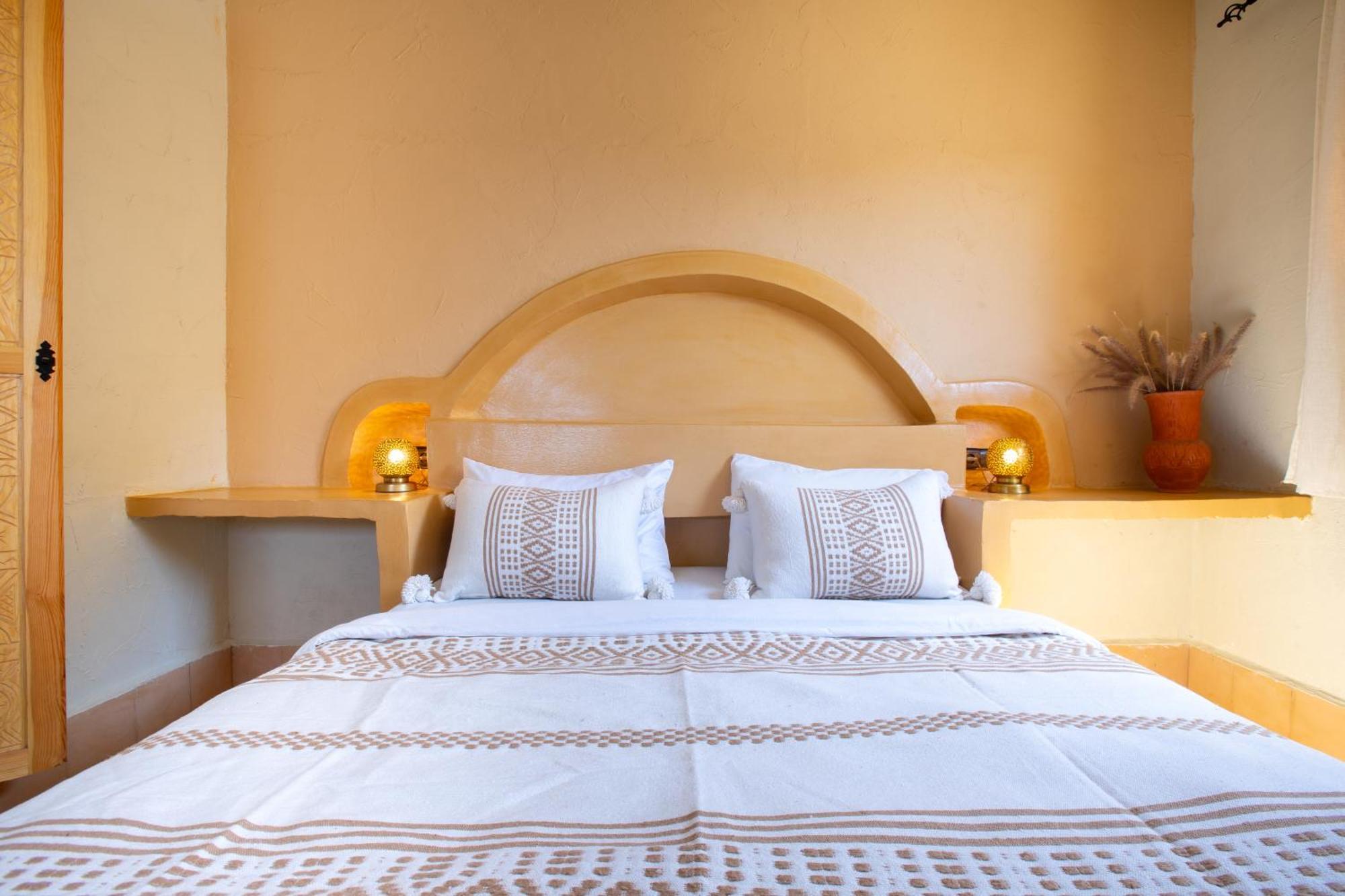 Anza Surfhouse Bed and breakfast *